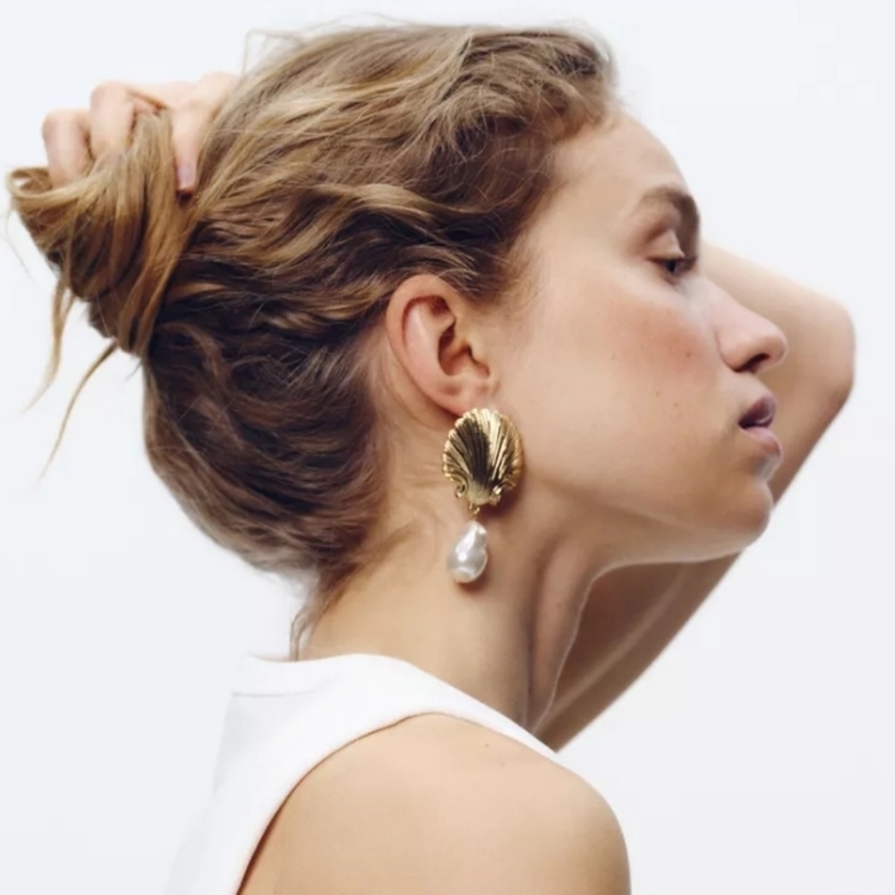 ZARA Pearl and Shell Earrings - Picture 4 of 13